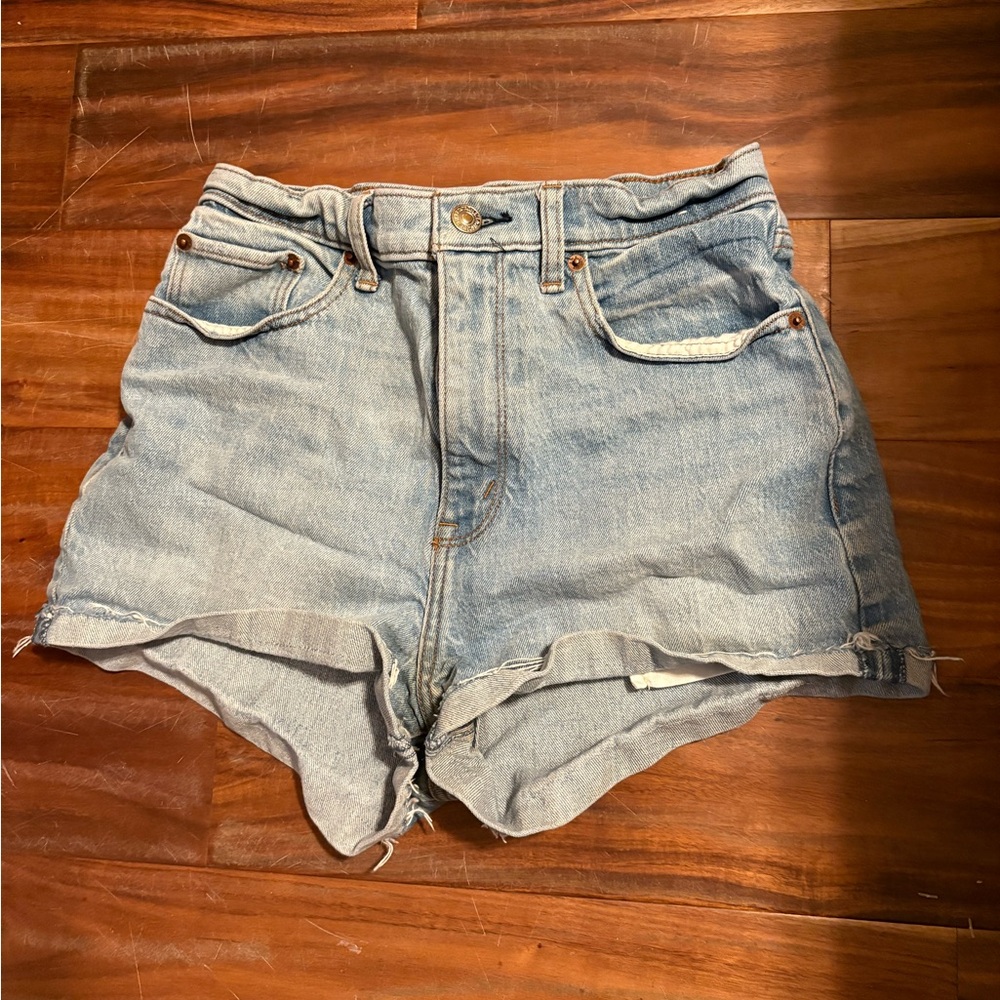 Abercrombie & Fitch Curve Love High Rise Mom Women’s Size 25 (0)‎ Light (0616)